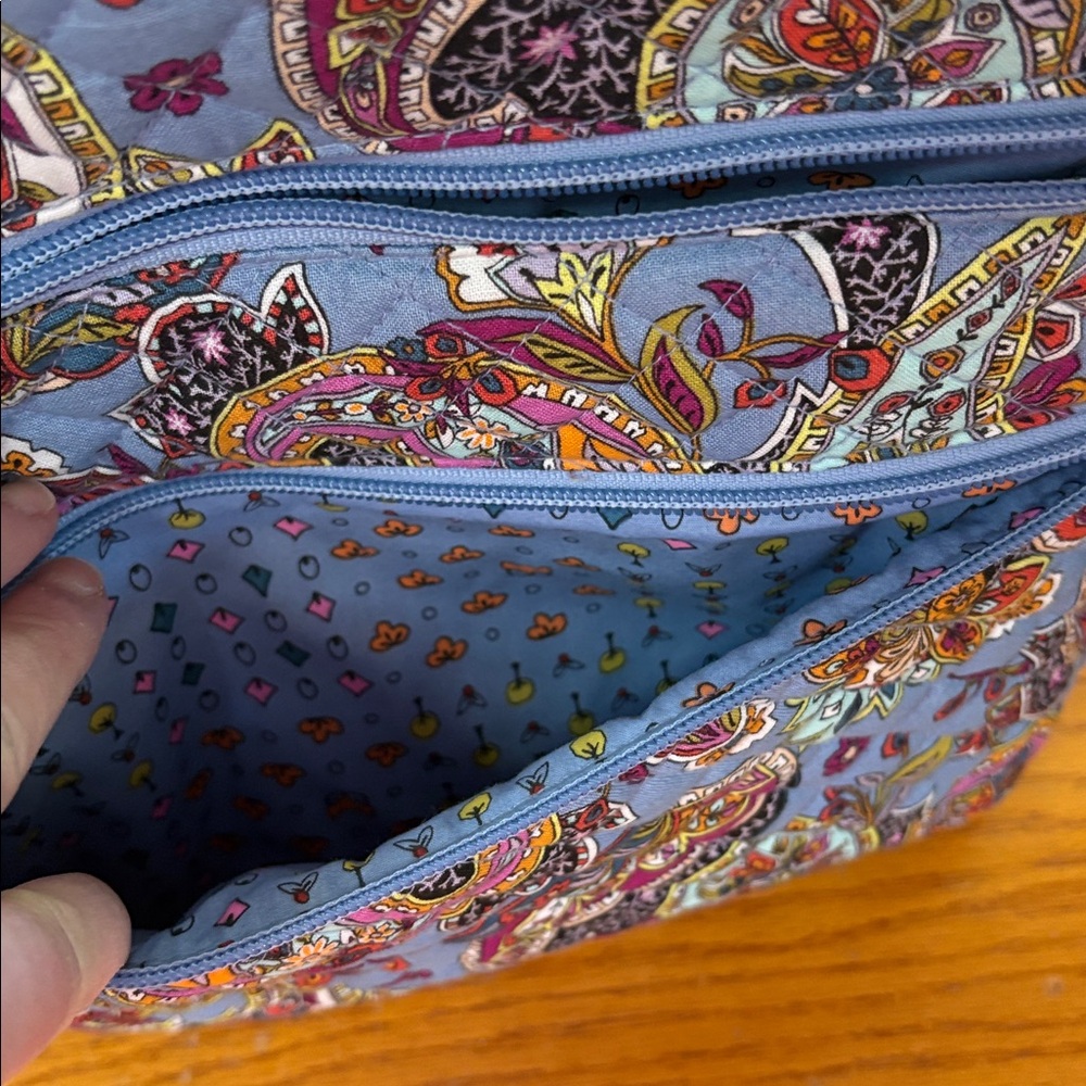 Vera Bradley Paisley Cotton Crossbody Bag - like new - Picture 5 of 12